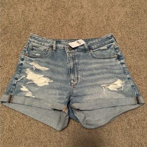 AE stretch crossover mom shorts